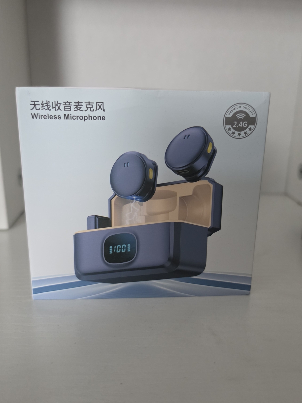 Wireless Microphone with Charging Case - Blue
